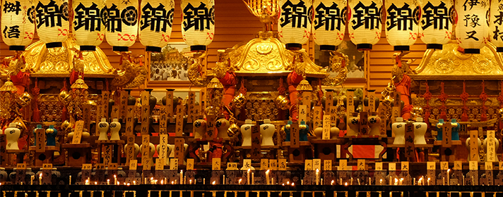 三基の神輿・御旅所にて